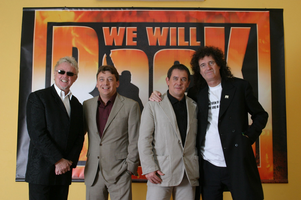 English and Russian producers of WWRY-Russia