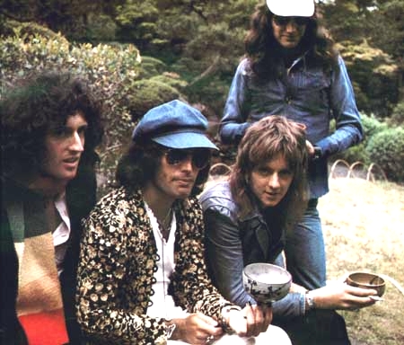 Queen in japan