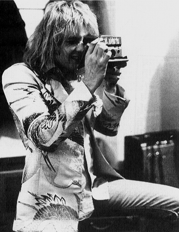 Roger takes a photo