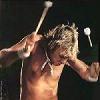 Roger live, be careful to your eyes!
