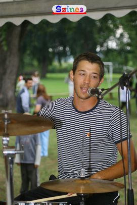 roger fan in hungary- attila brassoi