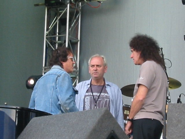 BRIAN , ZUCCHERO & SPIKE (CAPE TOWN 2003)