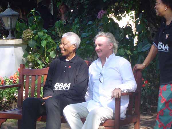 FanCourt 46664 - ROGER & MANDELA
