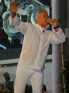 Roger singin' Radio Ga Ga at Pavarotti&Friends